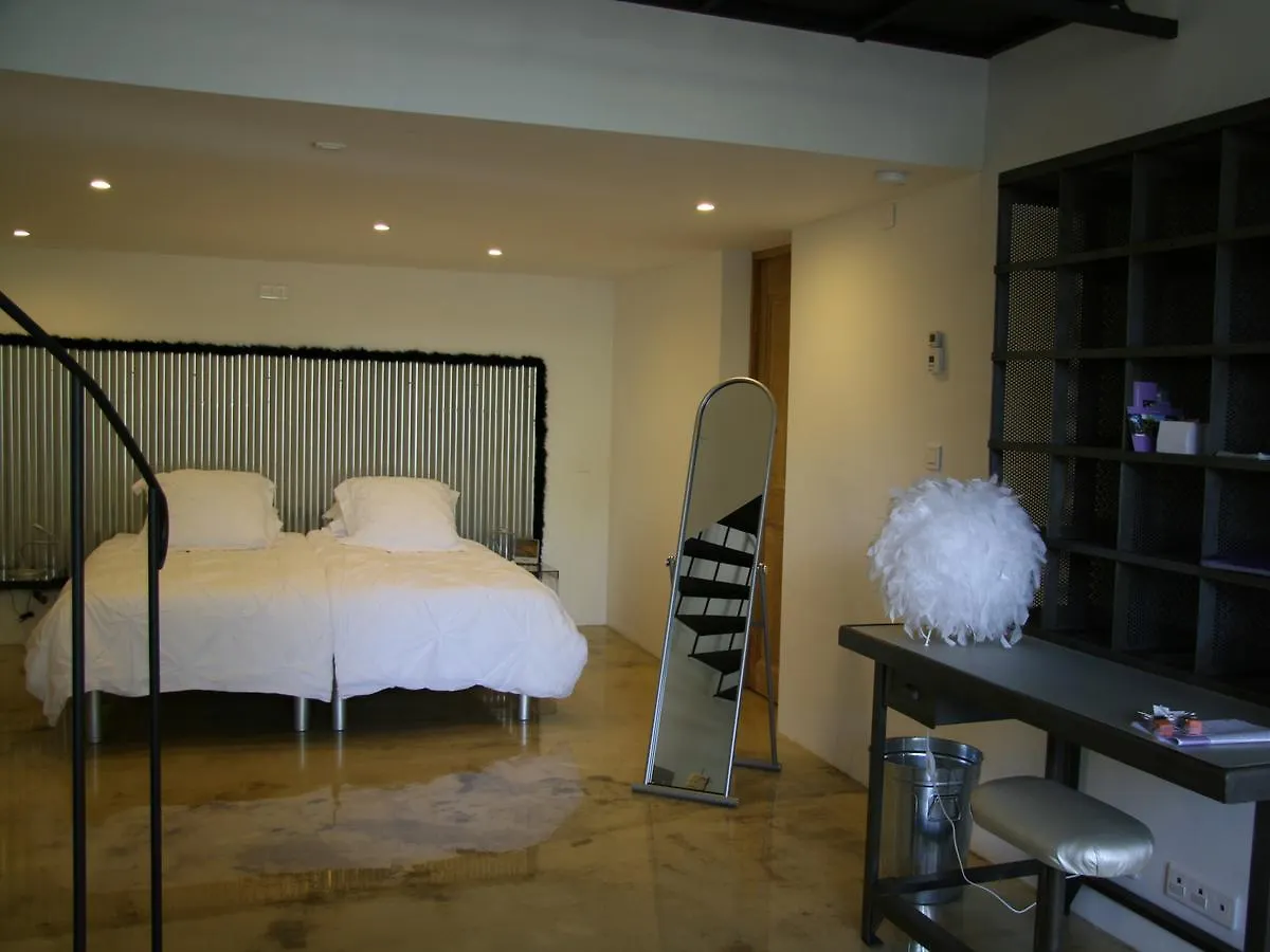 *** Bed & Breakfast Couleur Lavande Le Thor France